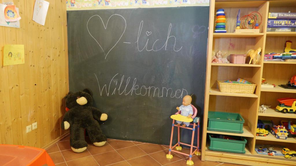 Hotel Dreisonnenberg Neuschönau エクステリア 写真