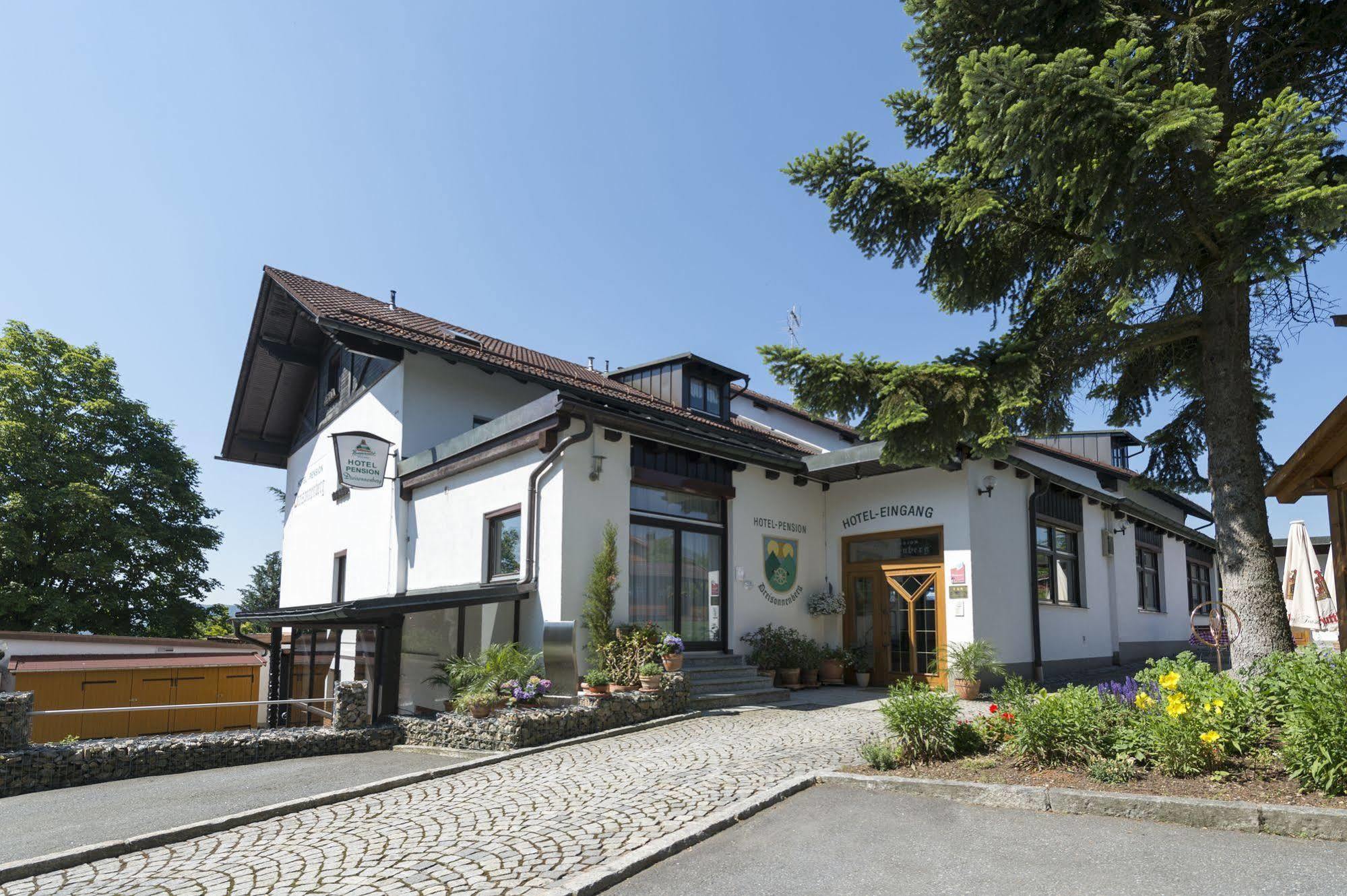 Hotel Dreisonnenberg Neuschönau エクステリア 写真