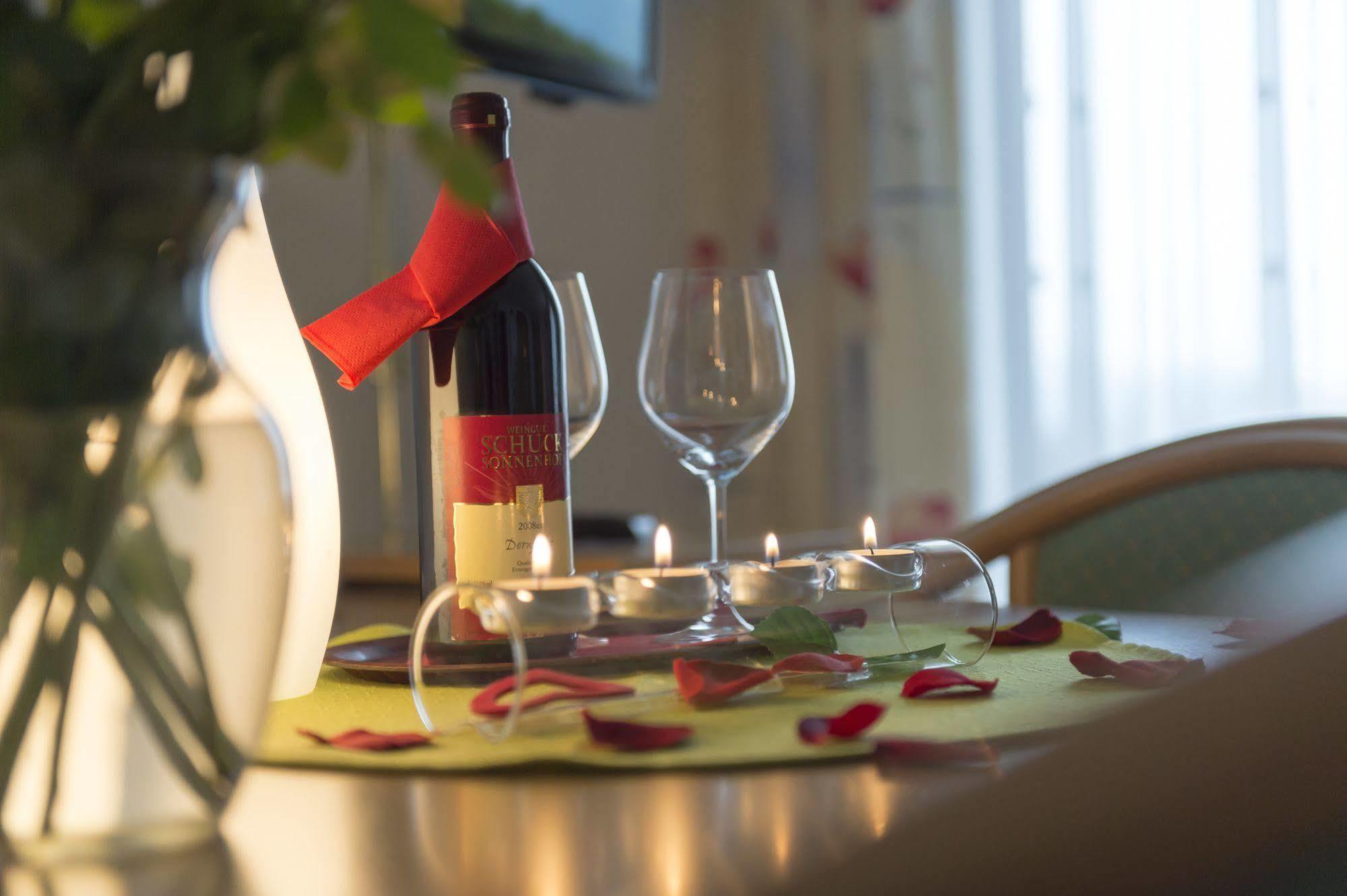 Hotel Dreisonnenberg Neuschönau エクステリア 写真